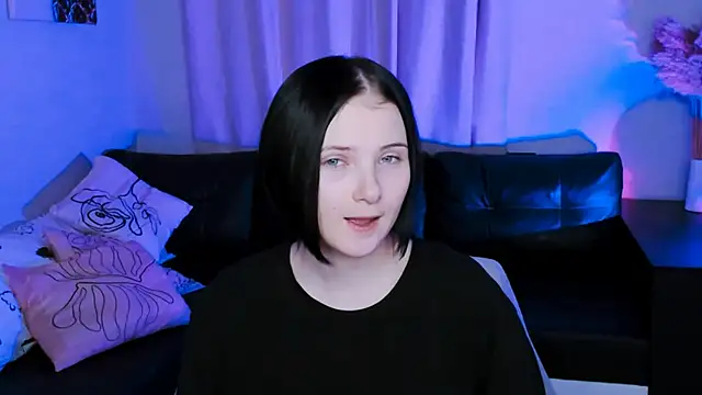 Leila_xxBaby's cam snapshot