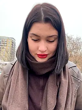 KikiWatson live sex cam