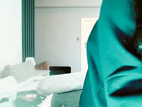 apishkagalmon's cam snapshot