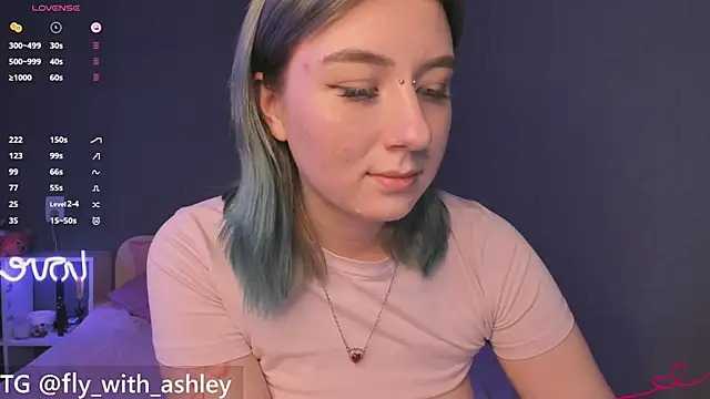 ashley_lovestory's cam snapshot