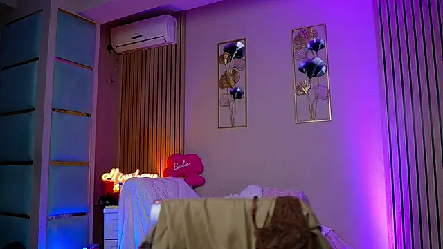 SabrinaJade's cam snapshot