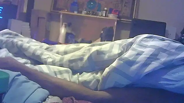 3ROTIC_3XOTiC_FIR3's web cam