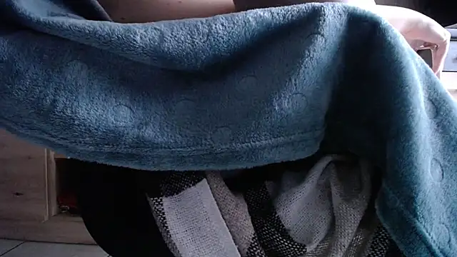 its_my_place's cam snapshot