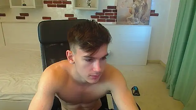 BradyFlint's cam snapshot