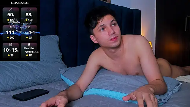 Issac_james_'s cam snapshot