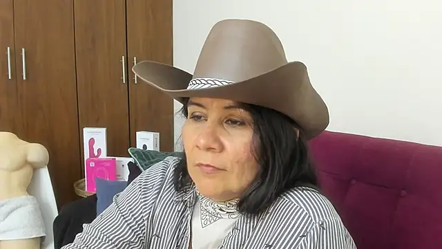 kiraGeiner's cam snapshot