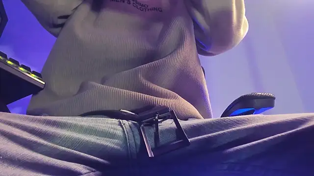 s_sven03's cam snapshot