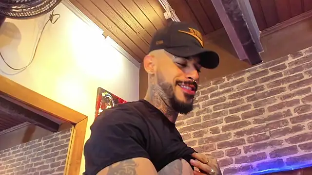 VinzenzRizzo's cam snapshot