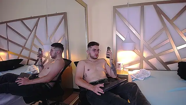 Ethan_Greys's cam snapshot