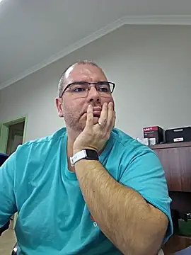 Andrew1900529's cam snapshot