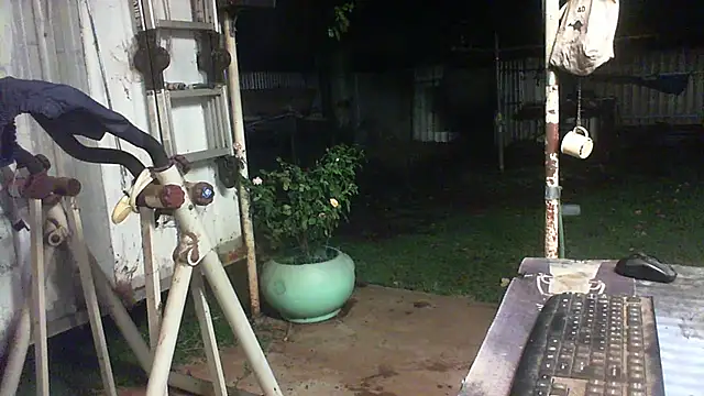 herbie010666's cam snapshot