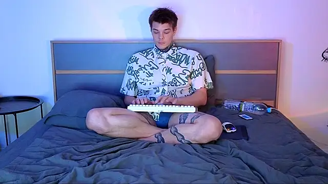 DENIS_HERE's cam snapshot