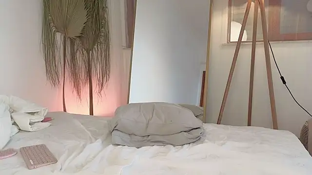 Polynessia live sex cam