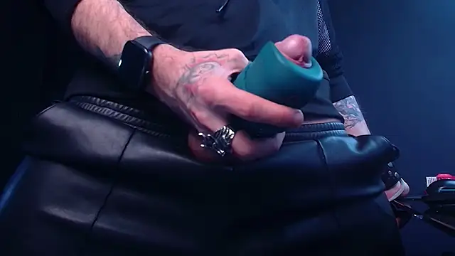 AxelColton's cam snapshot