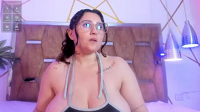 LunaPleasure live sex cam