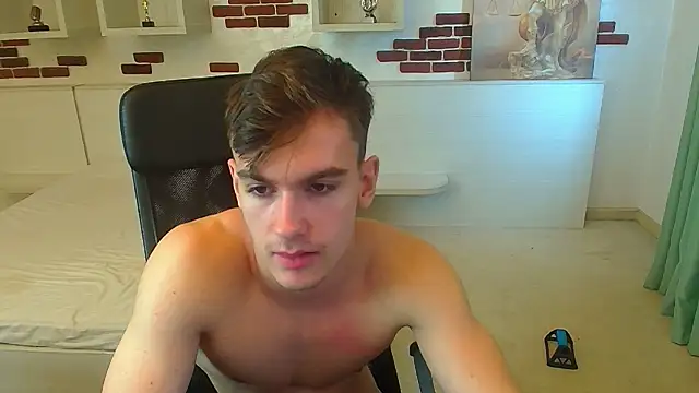 BradyFlint's cam snapshot