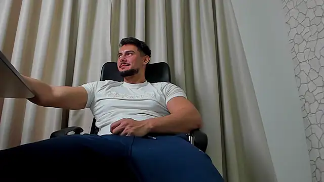 ClintMasters's cam snapshot