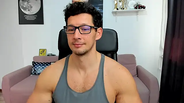 BrutusK08's cam snapshot