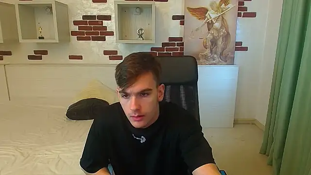 BradyFlint's cam snapshot