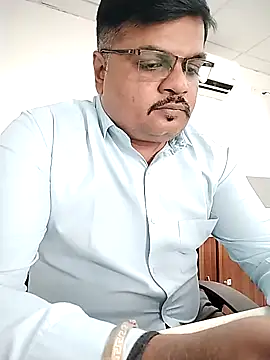 Desi_Lodo_Gujju_Boy's cam snapshot