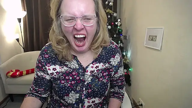 VestaWoody's cam snapshot