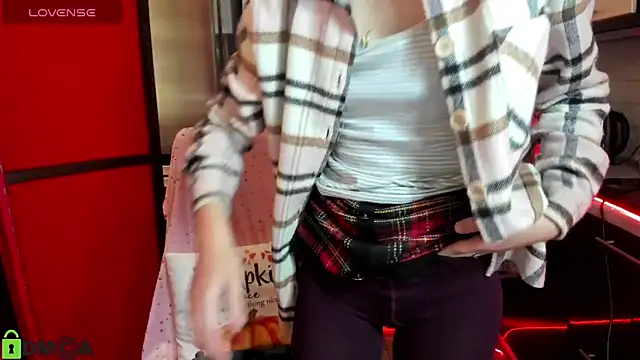 TayanaJons's cam snapshot