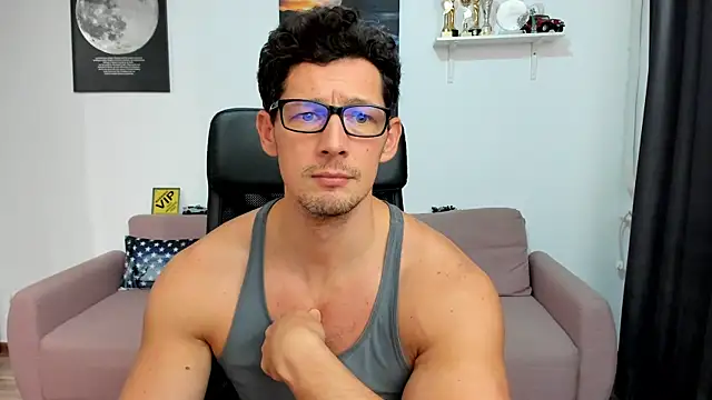 BrutusK08's cam snapshot