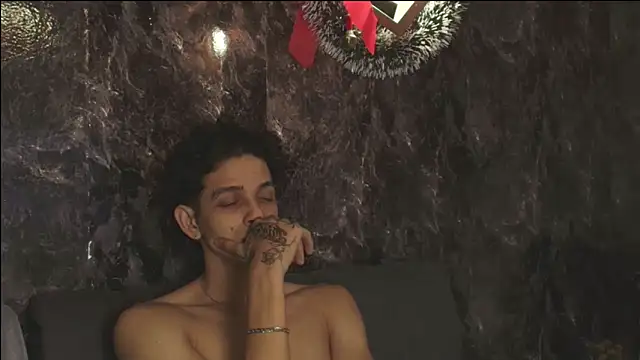 nicolai_drake's cam snapshot