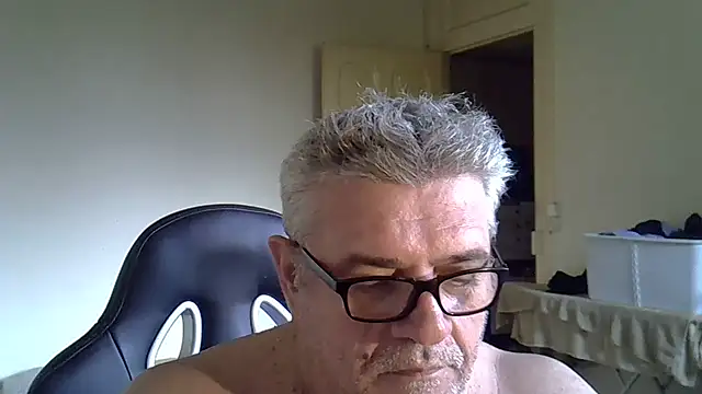 _hippo_'s cam snapshot