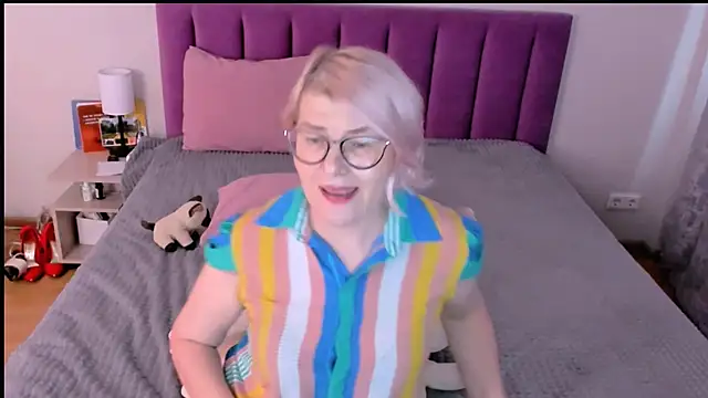 sabrinamacmarren's cam snapshot