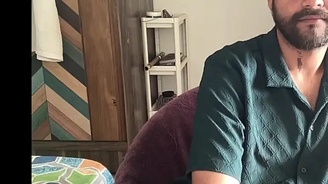 MakeMeAwareAah live sex cam