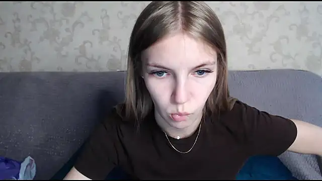 HitGyrl live sex cam