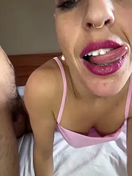 emprexkala's cam snapshot