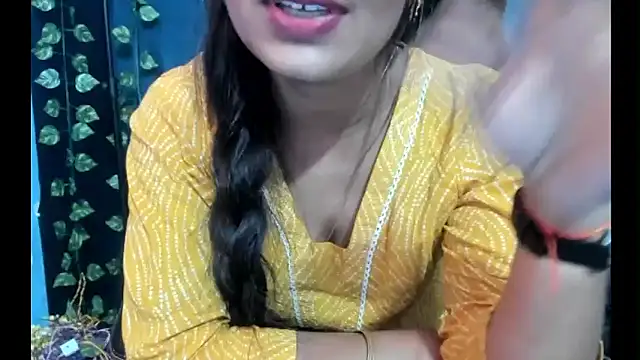 Forever_Love2025's cam snapshot