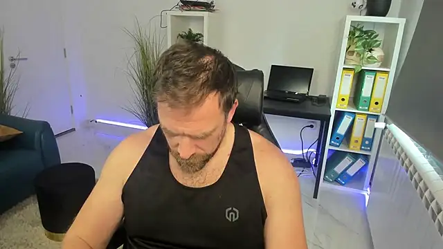 John-E-Dough live sex cam