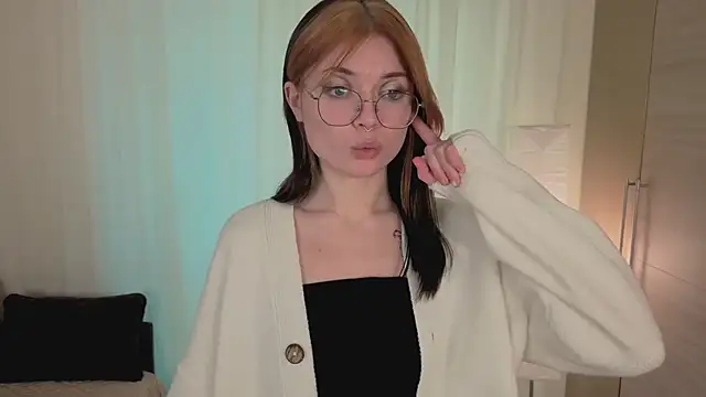 Susan_Gardner's cam snapshot