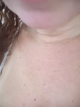 SOLTEIRASIGILO live sex cam