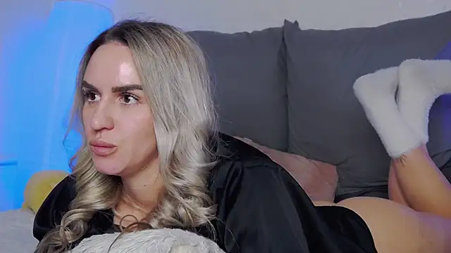 SofiJames's cam snapshot