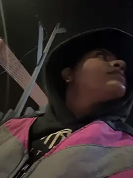 SienaWild's cam snapshot