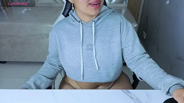 Saraah_Tx's cam snapshot