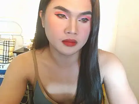 JustineBIGCUM live sex cam