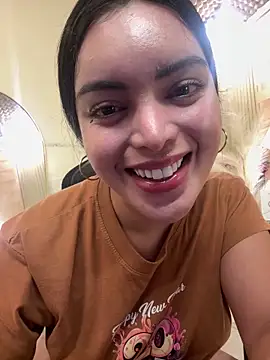 TS-SimplyTheBest live sex cam