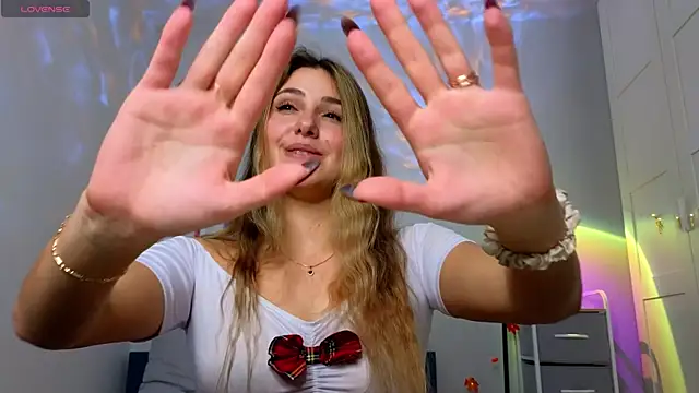 sophia_euphoriaa live sex cam