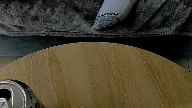 ElleLuv_'s cam snapshot