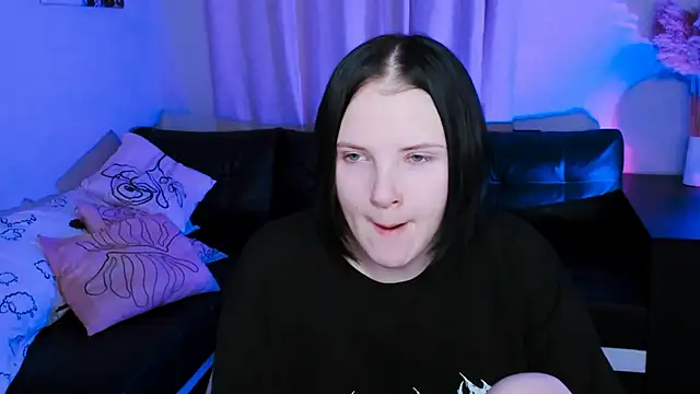 Leila_xxBaby's cam snapshot