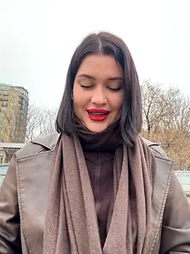 KikiWatson live sex cam