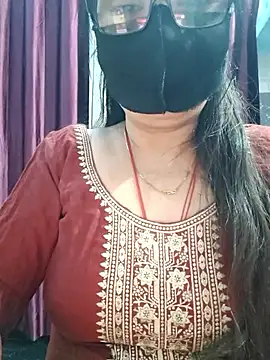 Aishwaryaa_69's cam snapshot