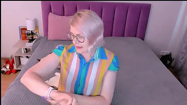 sabrinamacmarren's cam snapshot