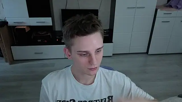 angryzan live sex cam