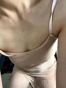 A-ZJunn's cam snapshot